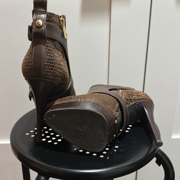 Michael Kors Leather/Snakeskin Brown Bootie - Picture 4 of 5